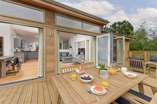 LUXURY LODGES