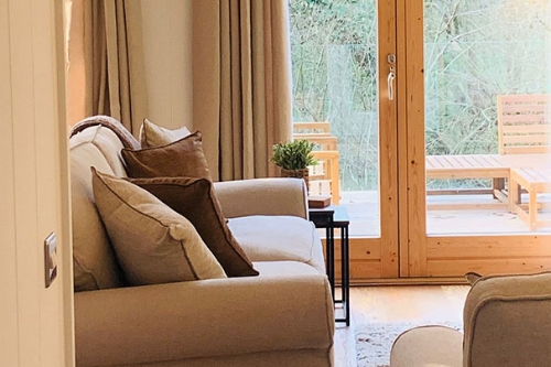 WINTER LODGE ESCAPES